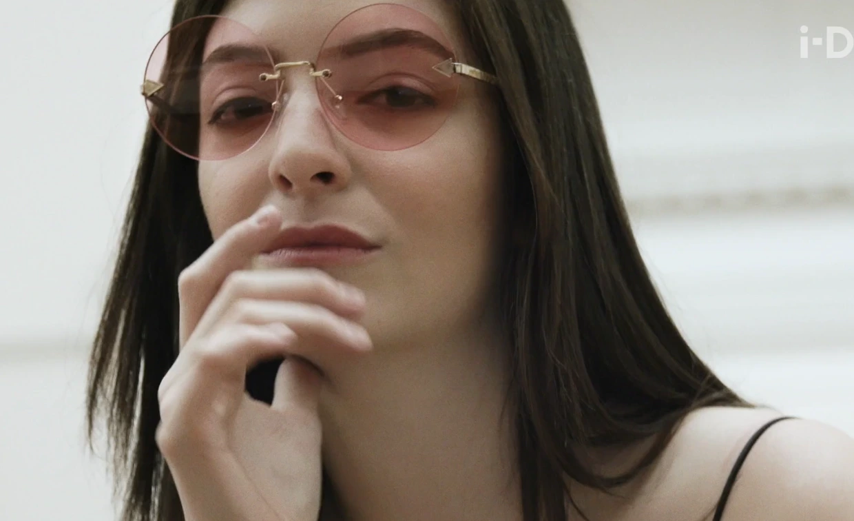 i-D meets LORDE