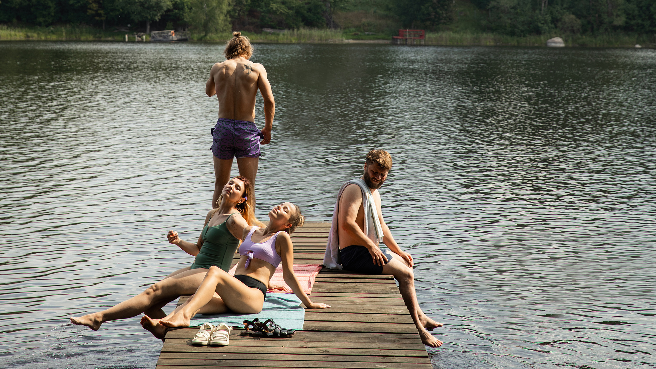 Drowning Dry (Dir. Laurynas Bareiša, 2024) - Locarno IFF